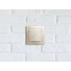 Розетка 1-м СП Valena 16А IP21 2P+E с заземл. защ. шторки с крышкой винты механизм бел. IEK 774422