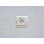 Розетка 1-м СП Valena 16А IP44 2P+E с заземл. защ. шторки с крышкой немецк. стандарт механизм бел. IEK 774220